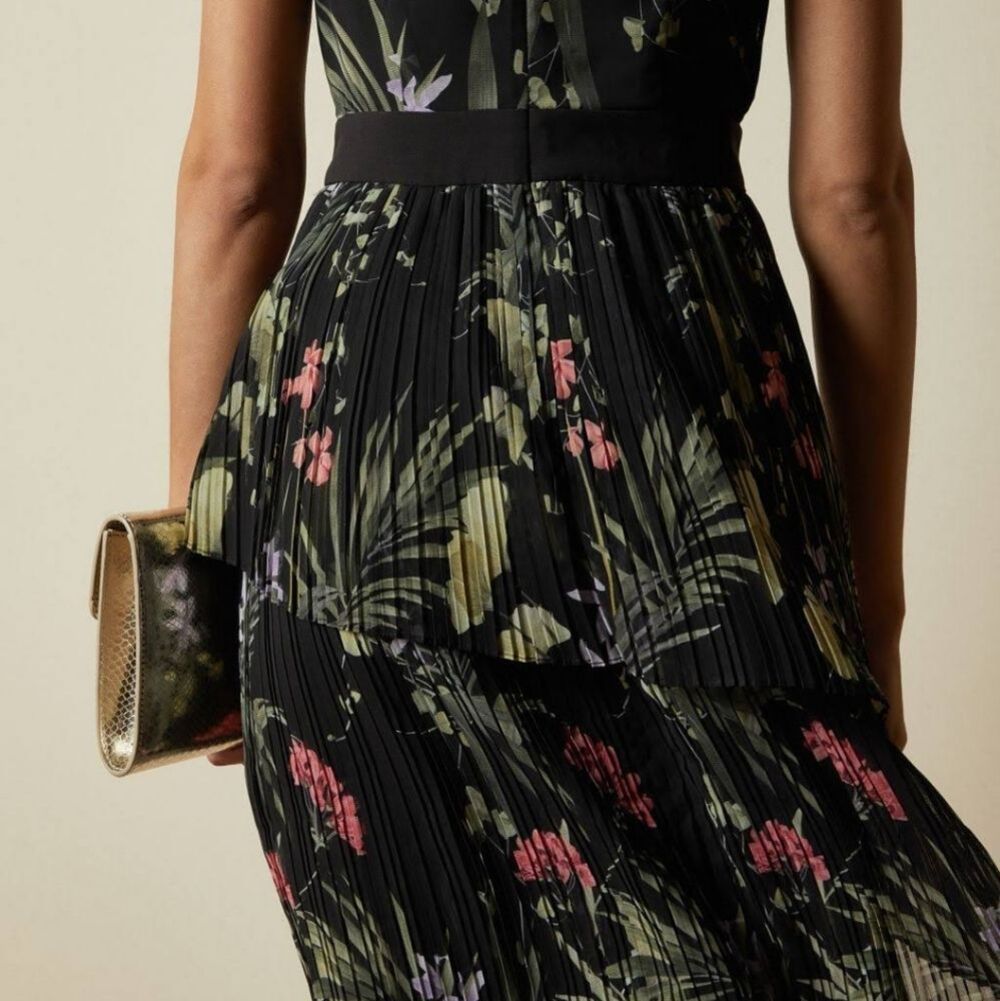 🍒NWOT🍒 TED BAKER TIERED PLEATED MIDI DRESS - Picture 9 of 13